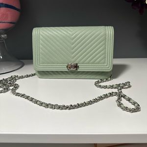‼️SOLD‼️Chanel Boy Wallet on Chain Chevron Calfskin Green